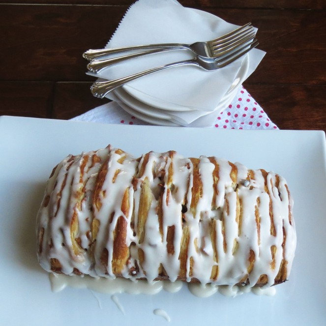 Apple Fritter Pull Apart Bread - Rumbly in my Tumbly