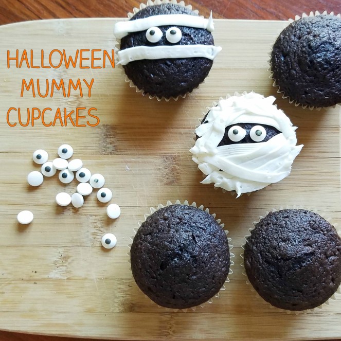 Halloween Mummy Cupcakes by Rumbly in my Tumbly